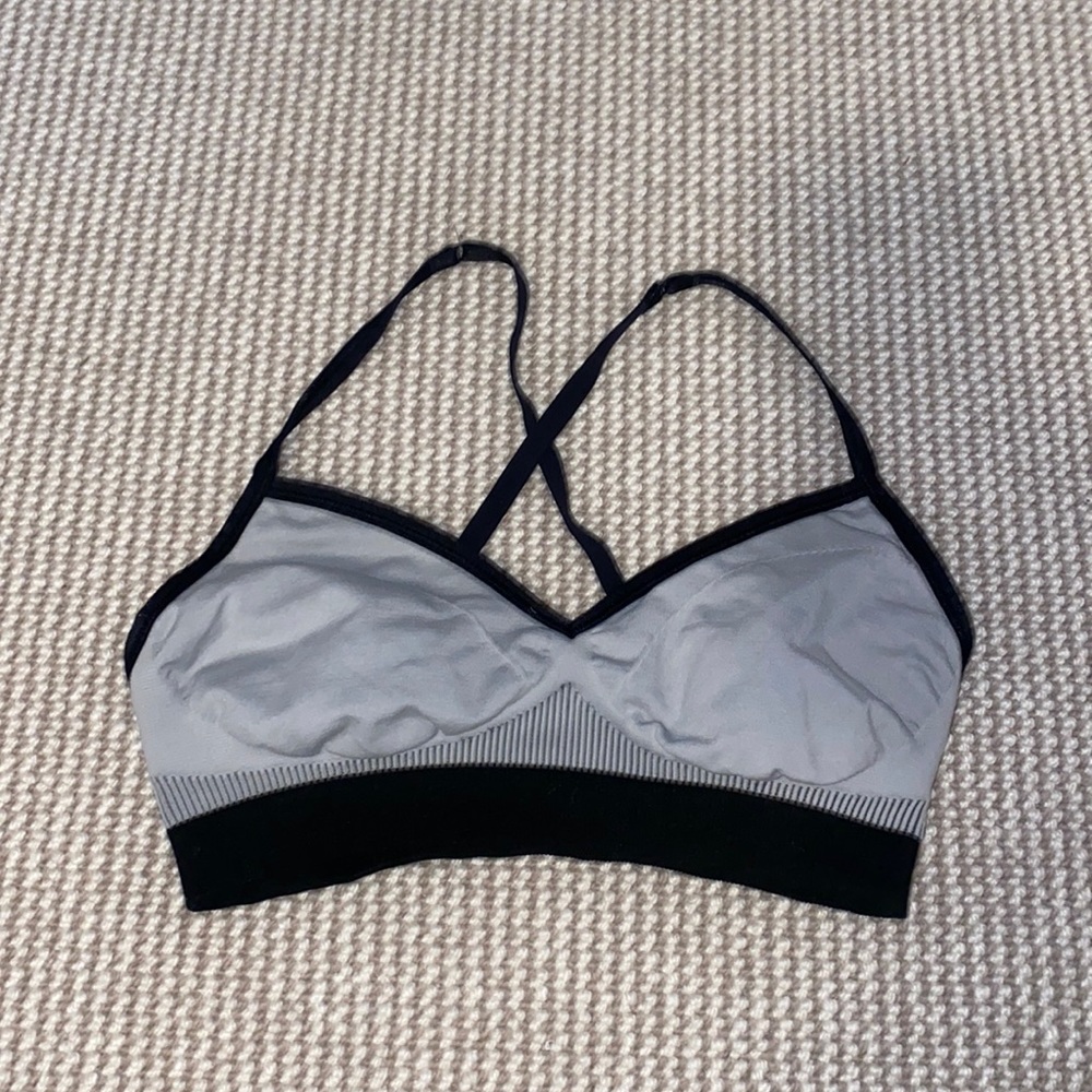 Lululemon gray and black sports bra
